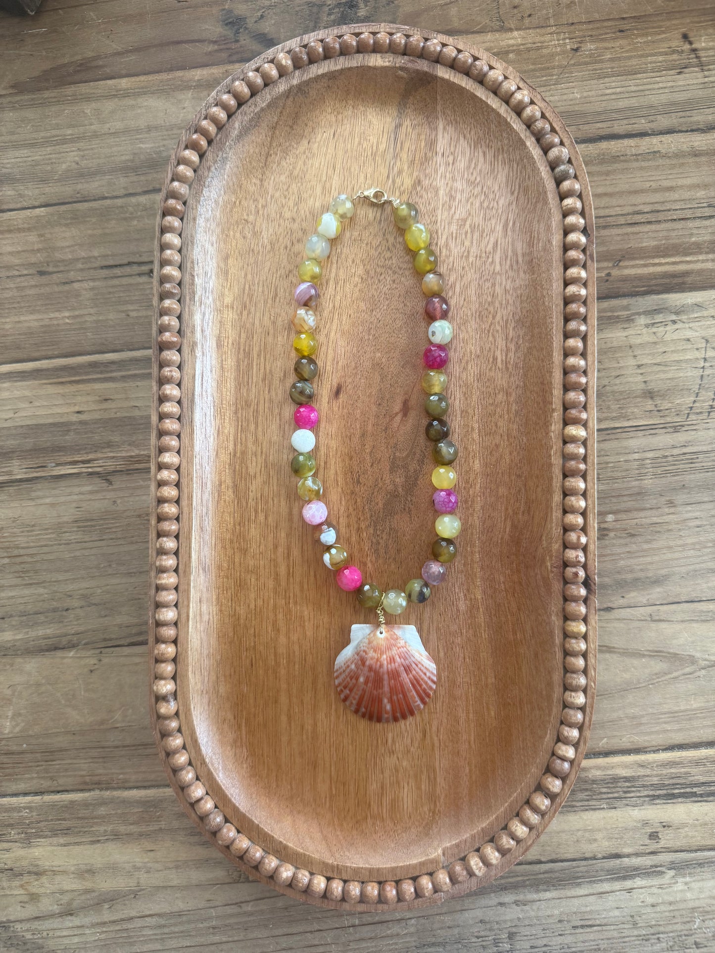 Multicolor Scallop Necklace